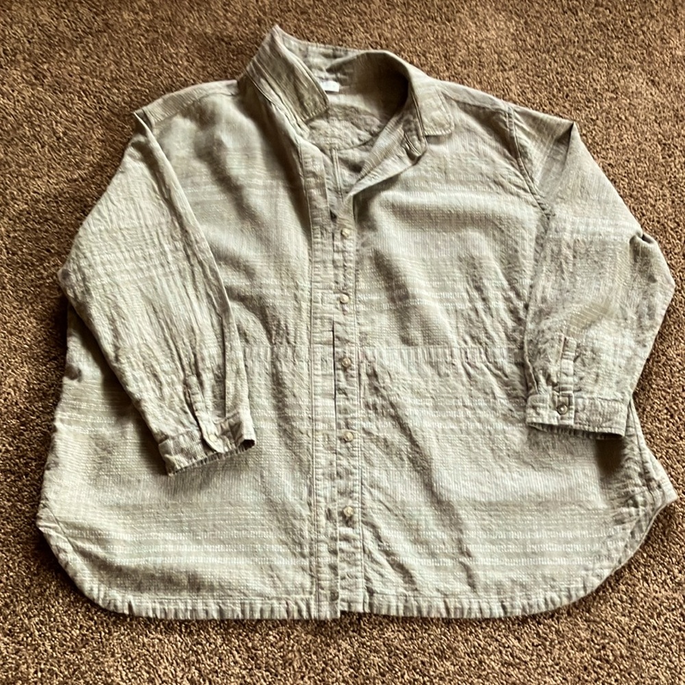 POETRY. Muted green, long sleeve button-down top. Size 18. Excellent condition.
